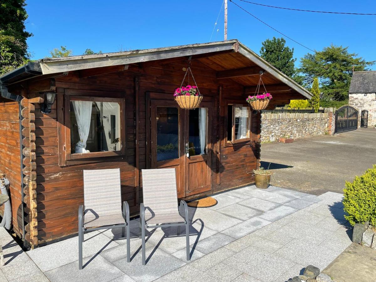 Chalet Free Sauna & Spa Superking Bed Killaloo Exterior photo