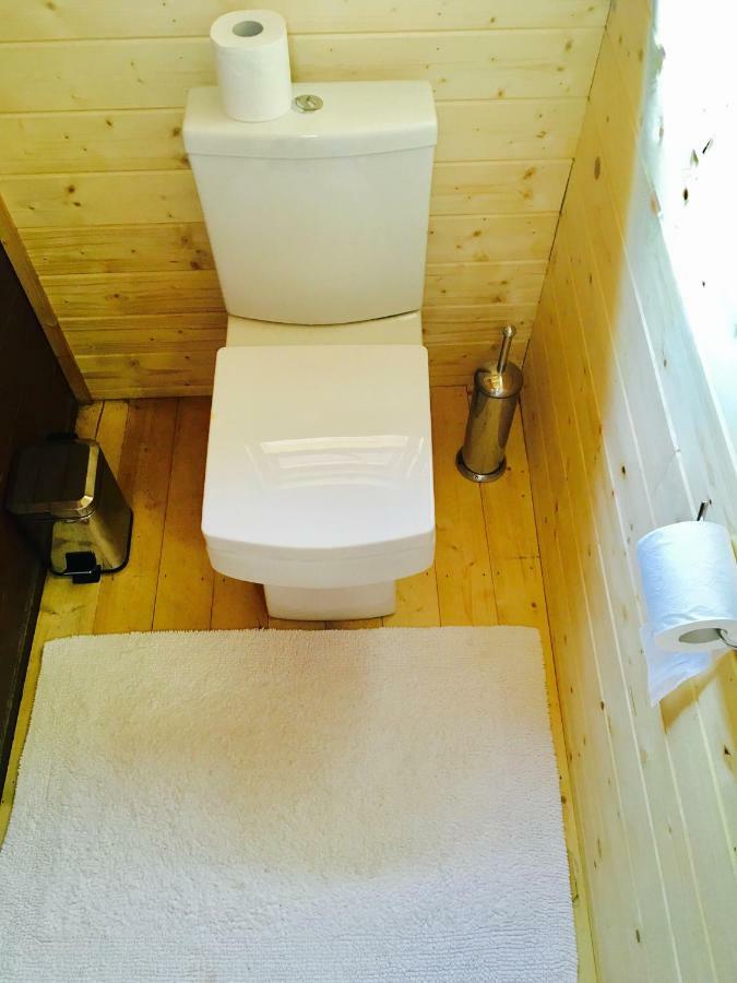Chalet Free Sauna & Spa Superking Bed Killaloo Exterior photo